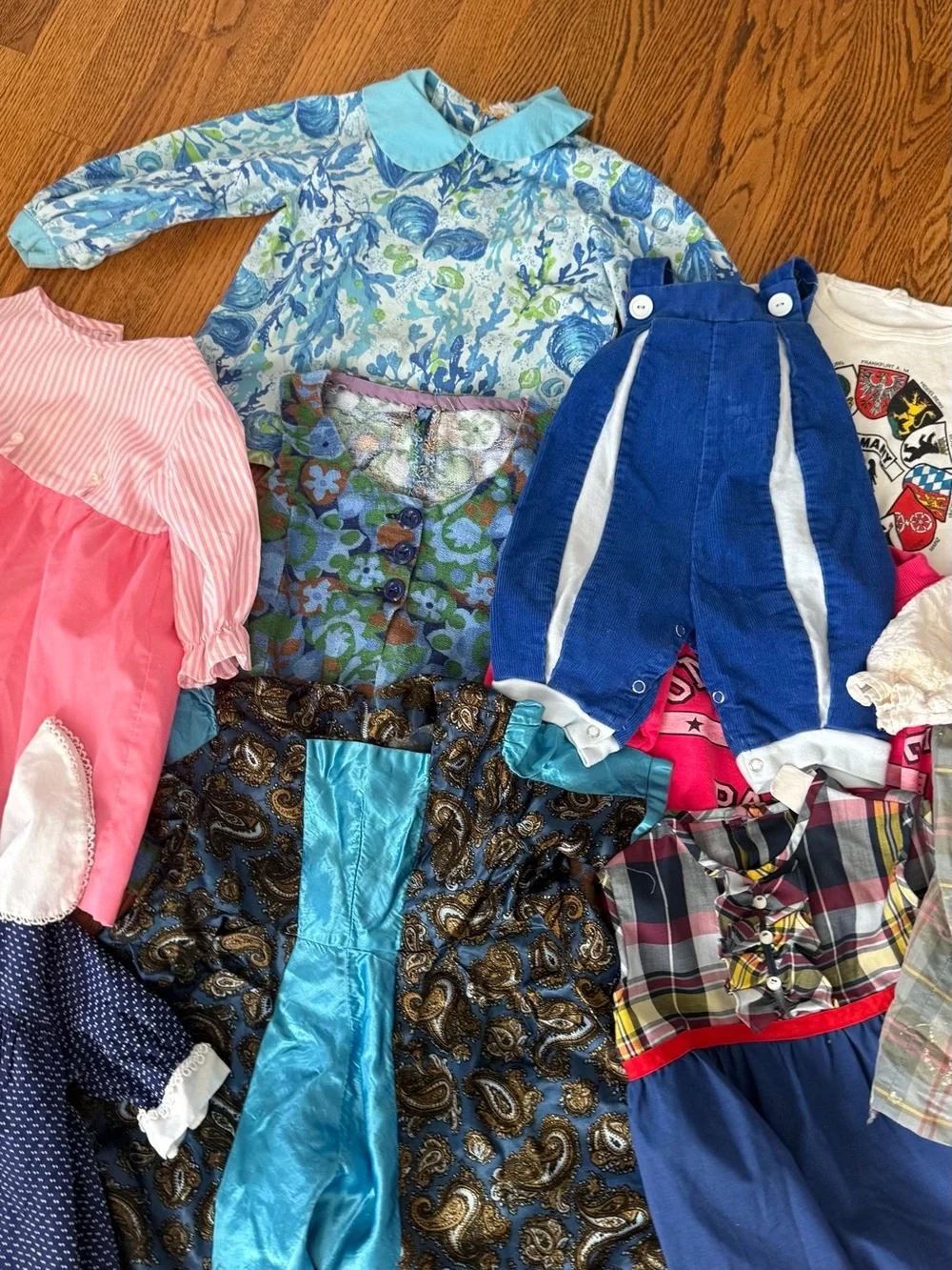 Lot of Vintage toddler girls dresses and clothing.